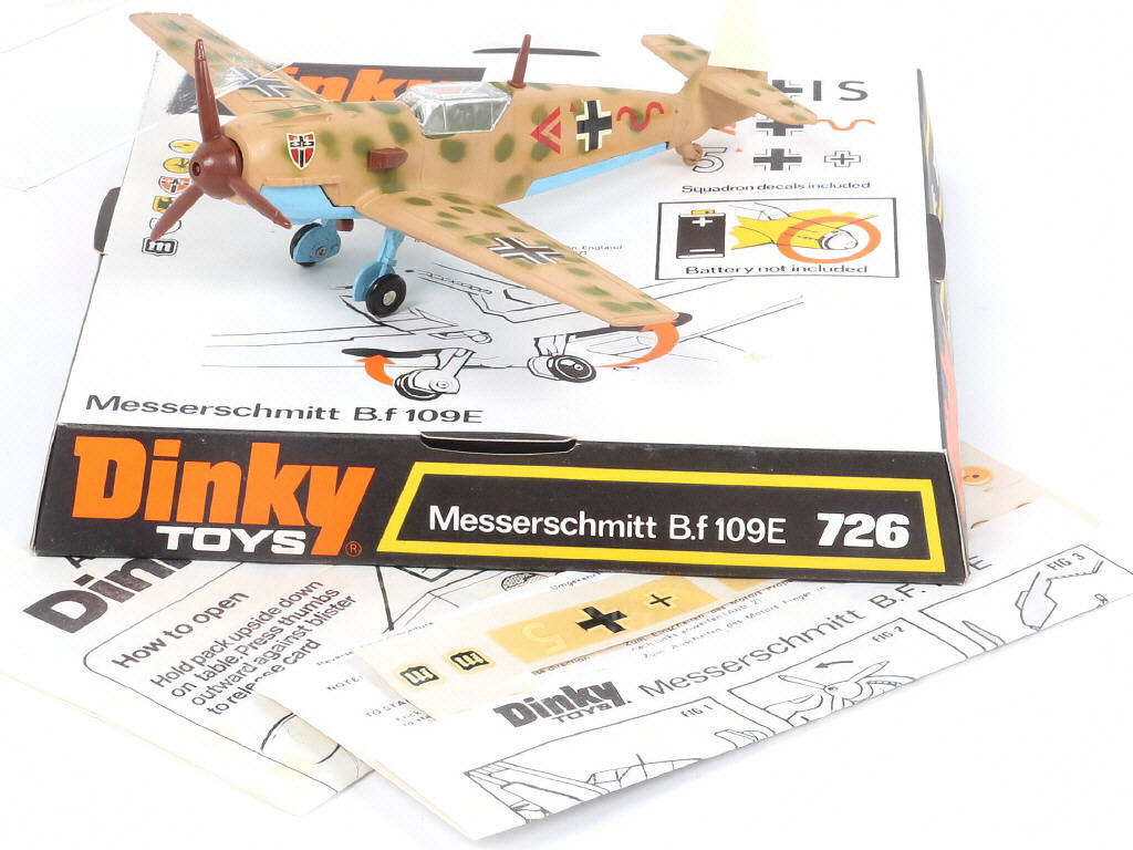 Lot 324 - DINKY TOYS (GB) (1)