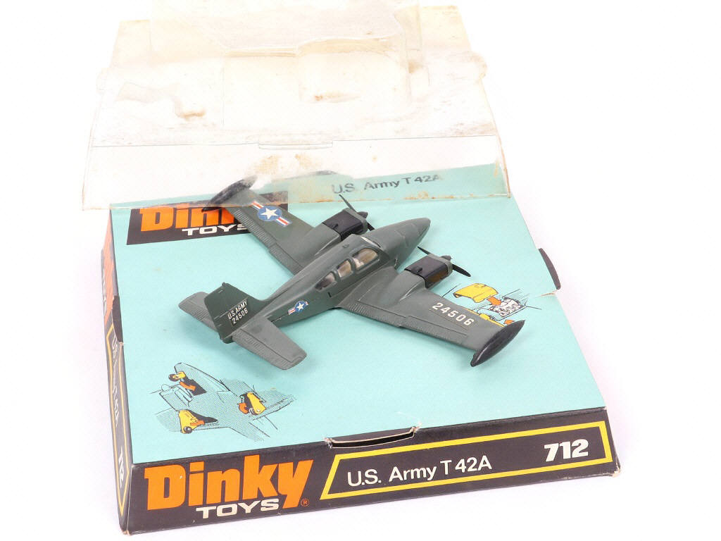 Lot 321 - DINKY TOYS (GB) (1)