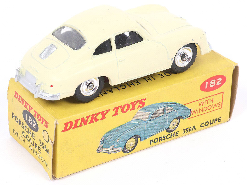 Lot 313 - DINKY TOYS (GB) (1)