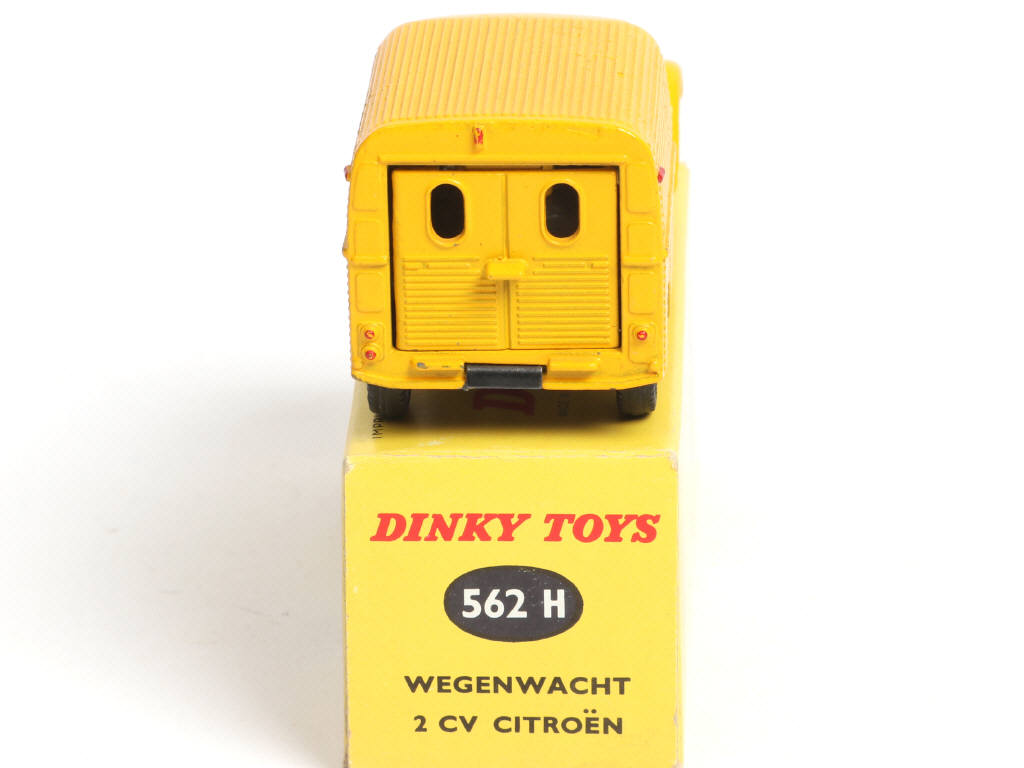Lot 249 - DINKY TOYS (FRANCE) (1)