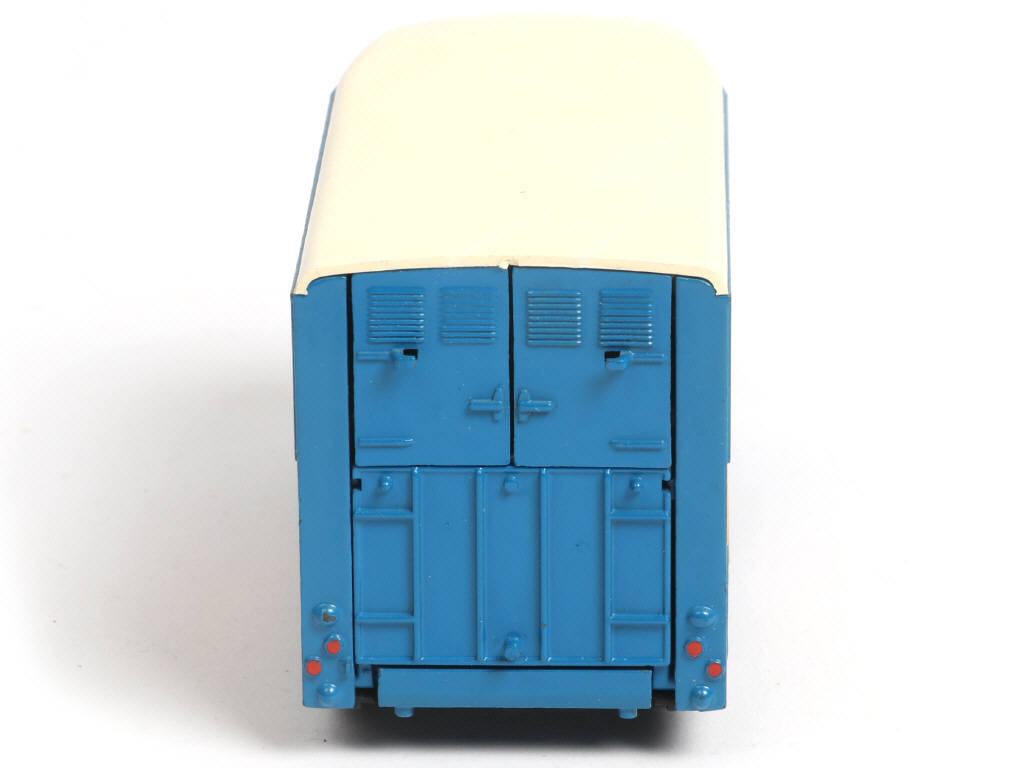 Lot 318 - DINKY TOYS (FRANCE) (1)