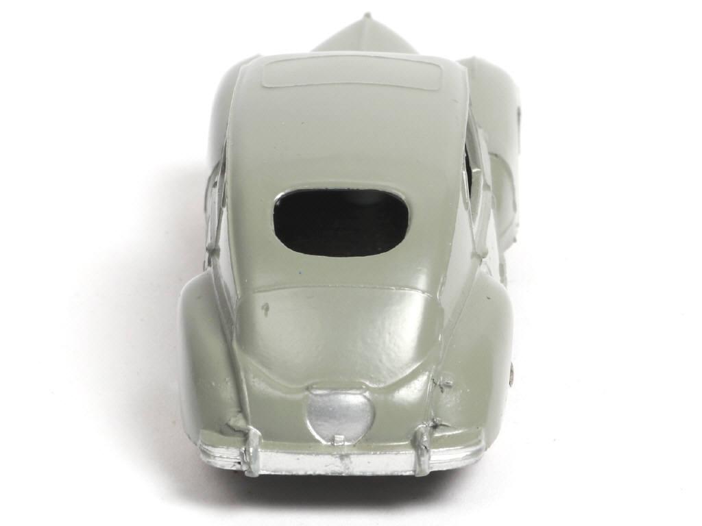 Lot 168 - DINKY TOYS (FRANCE) (1)