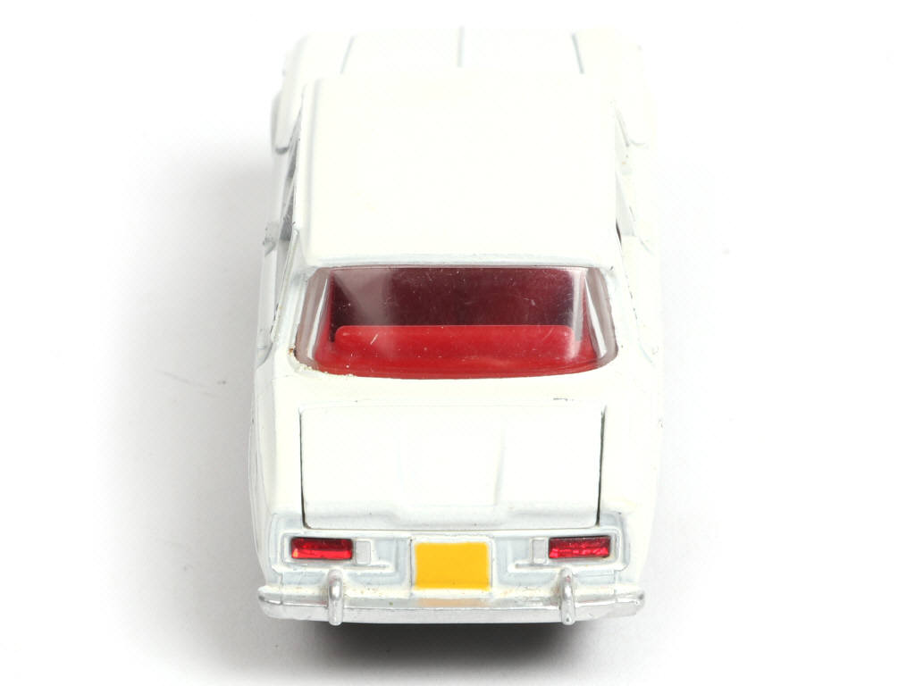 Lot 177 - DINKY TOYS (FRANCE) (1)