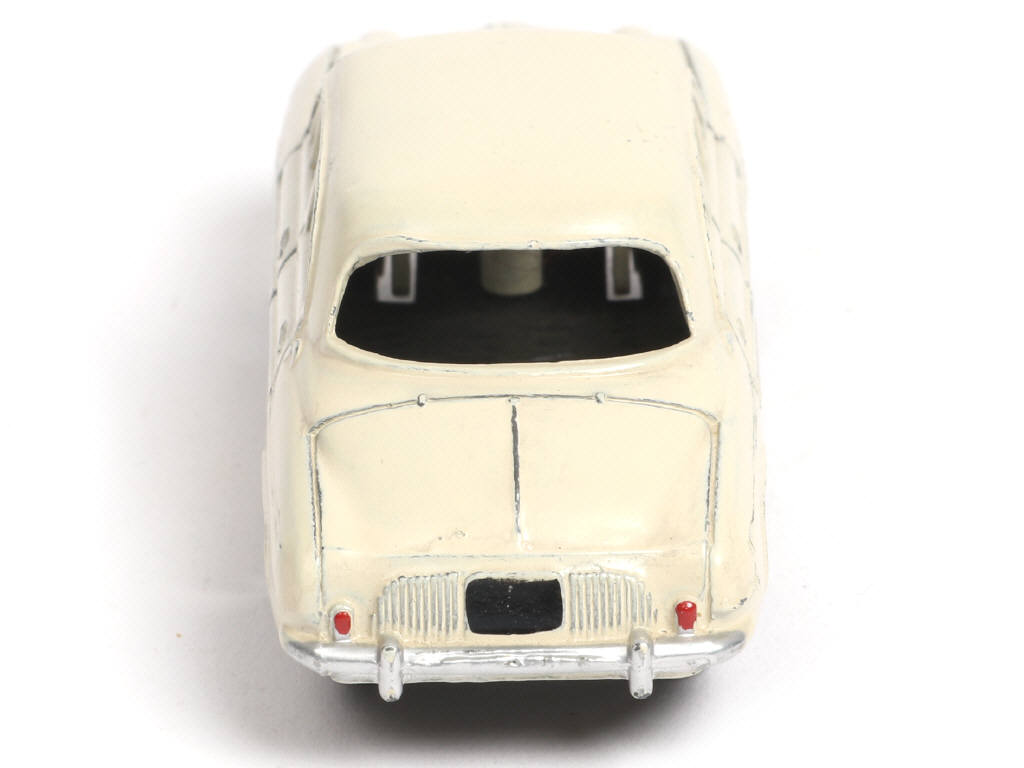 Lot 167 - DINKY TOYS (FRANCE) (1)