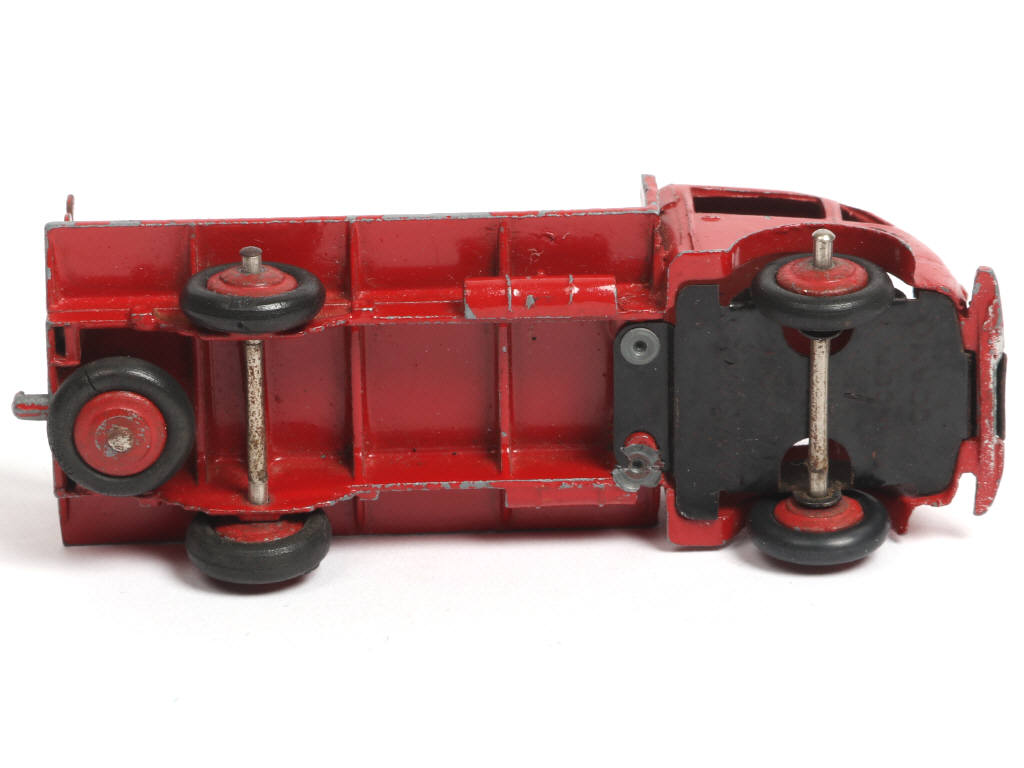 Lot 311 - DINKY TOYS (FRANCE) (1)