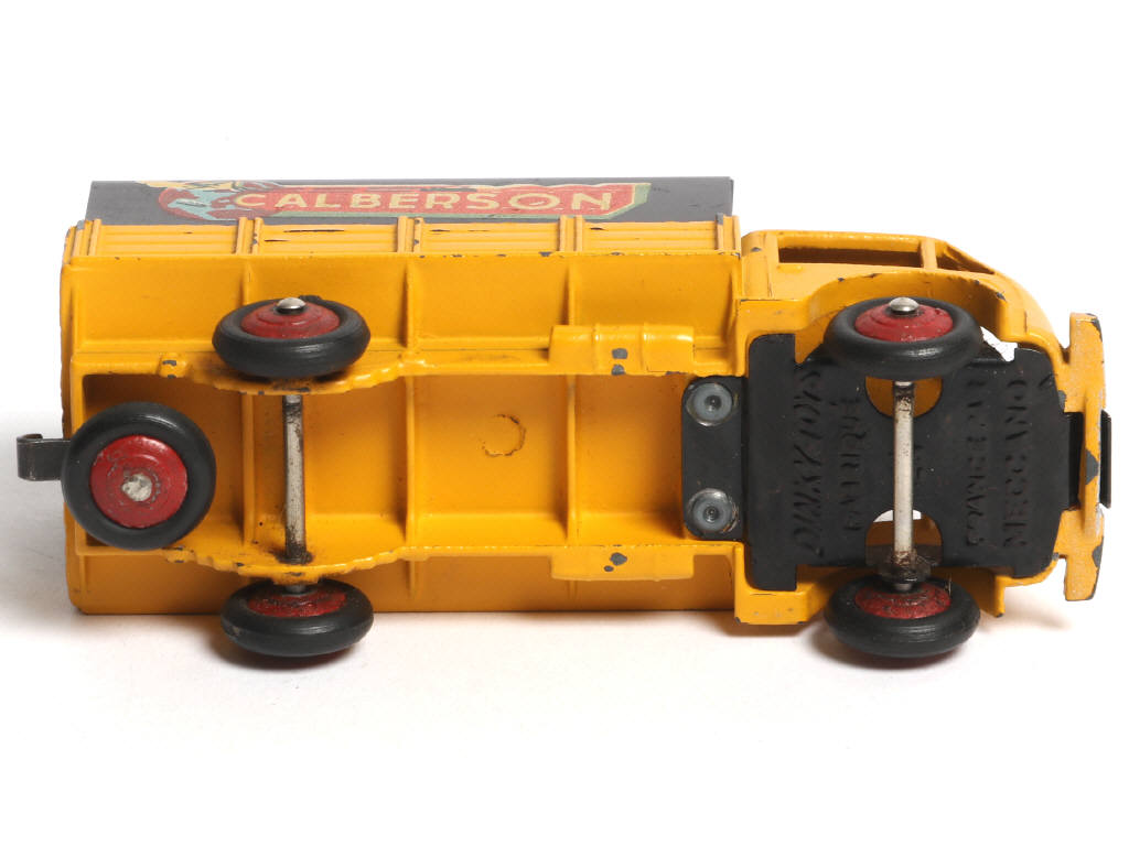 Lot 312 - DINKY TOYS (FRANCE) (1)