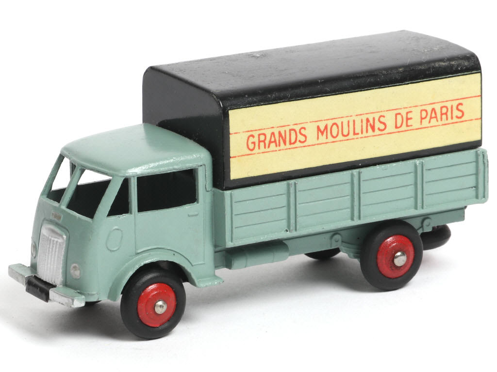 Lot 313 - DINKY TOYS (FRANCE) (1)