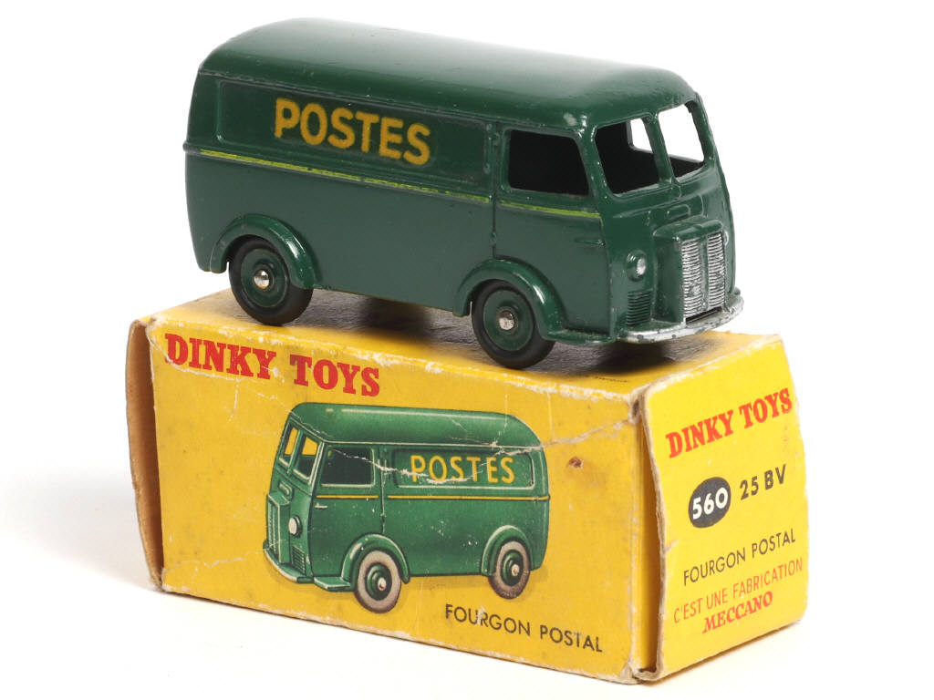 Lot 321 - DINKY TOYS (FRANCE) (1)