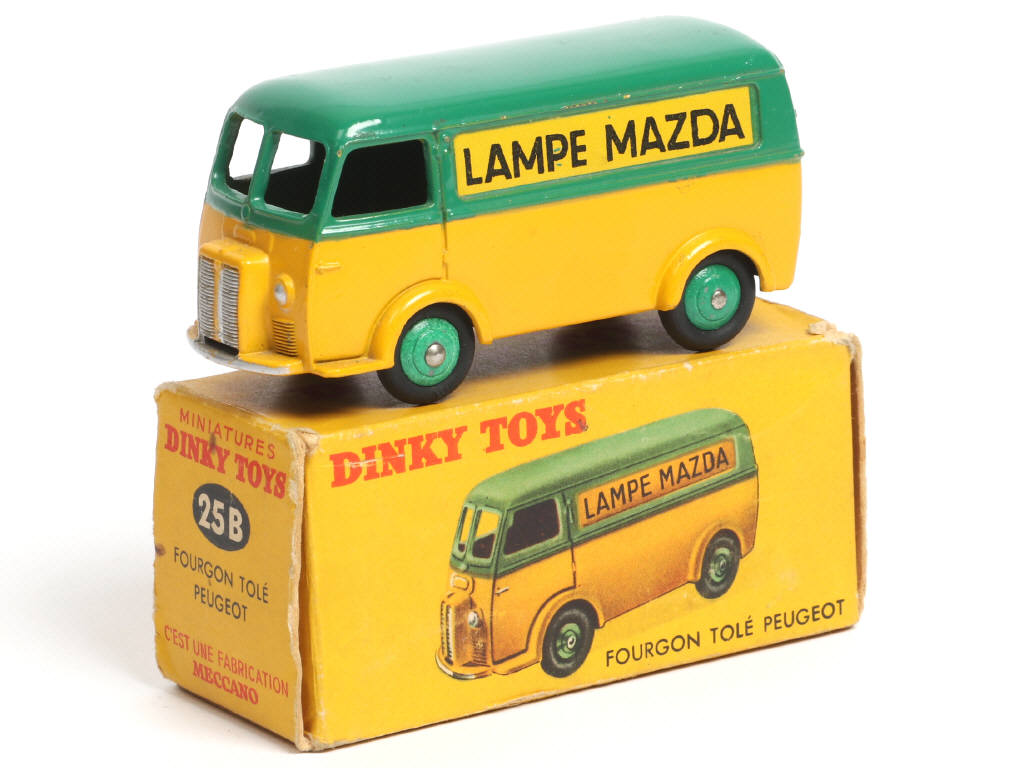 Lot 320 - DINKY TOYS (FRANCE) (1)