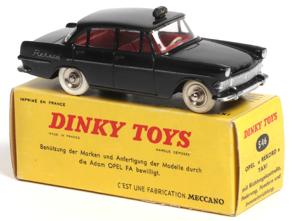 Lot 263 - DINKY TOYS (FRANCE) (1)