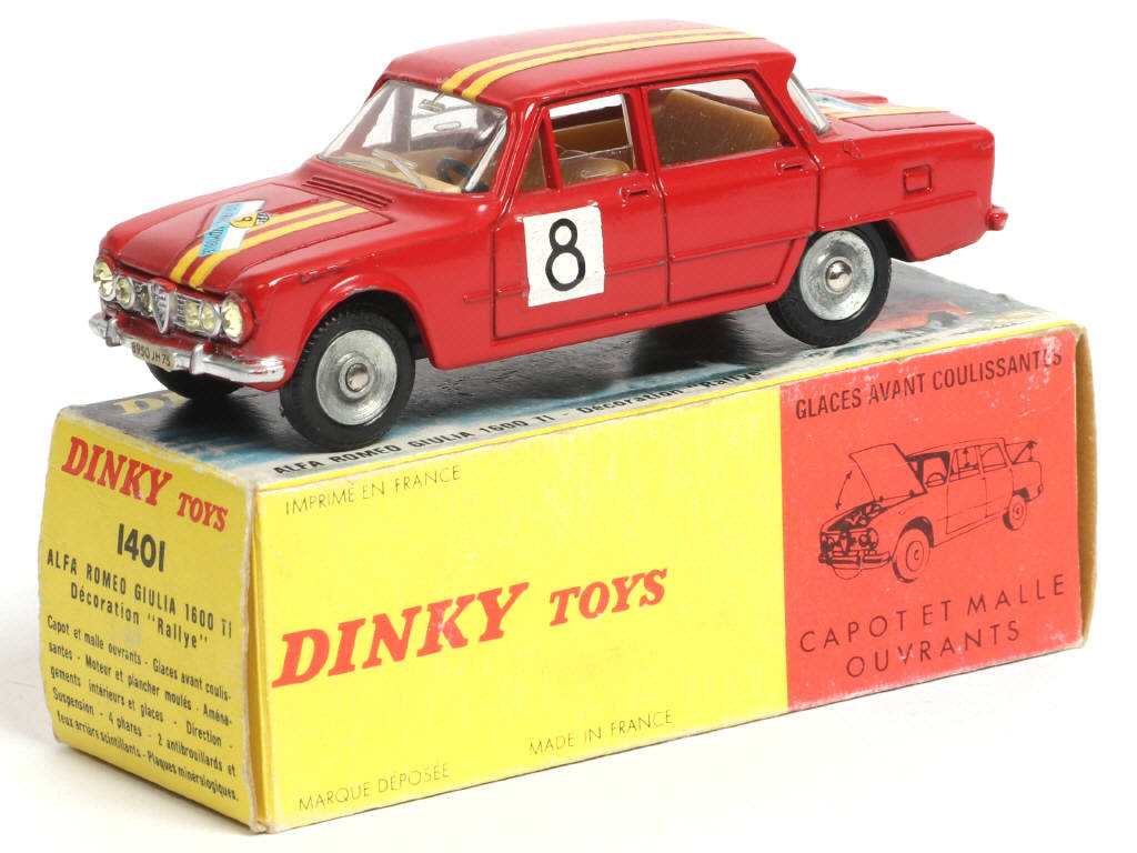 Lot 286 - DINKY TOYS (FRANCE) (1)