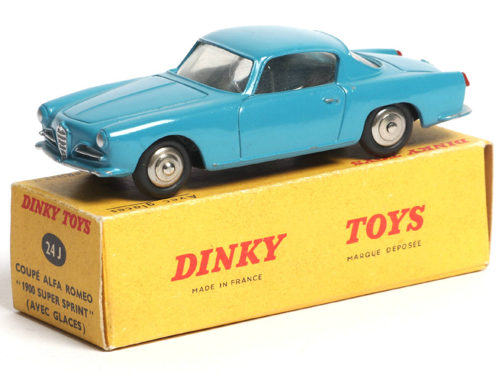 Lot 196 - DINKY TOYS (FRANCE) (1)