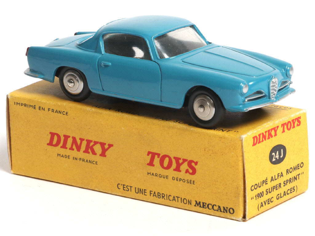 Lot 196 - DINKY TOYS (FRANCE) (1)
