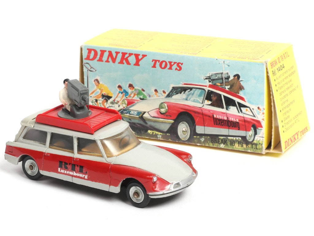 Lot 253 - DINKY TOYS (FRANCE) (1)