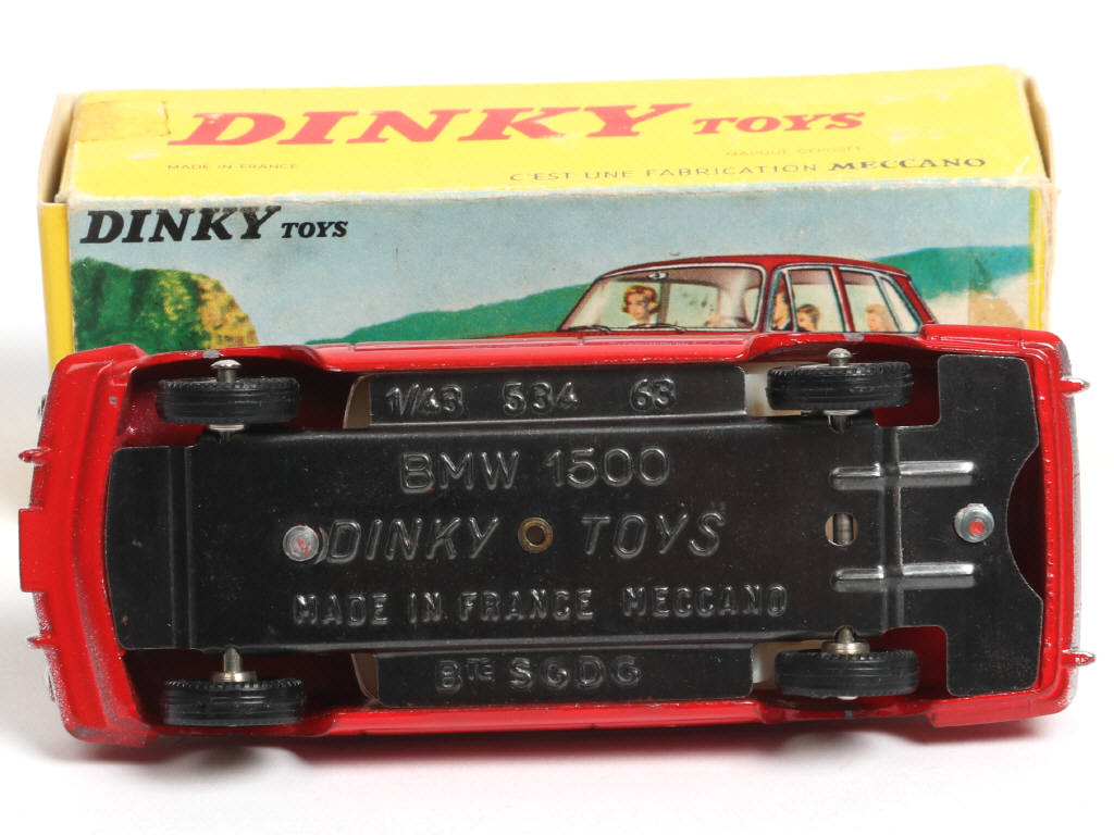 Lot 153 - DINKY TOYS (FRANCE) Série POCH (1)