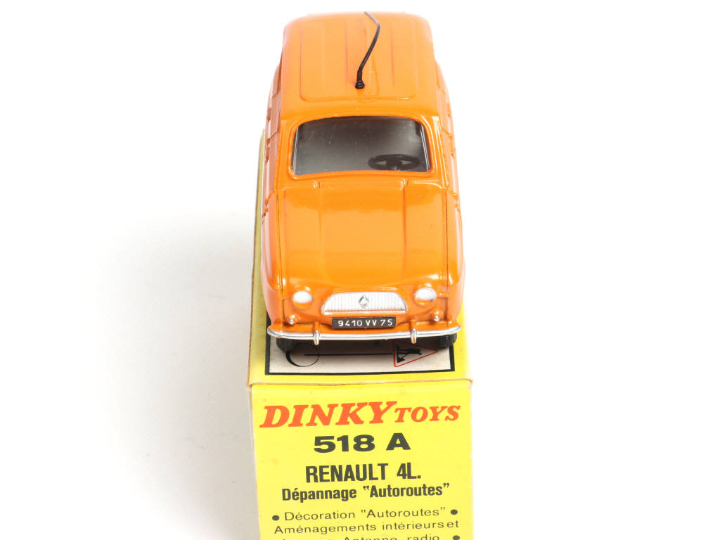 Lot 216 - DINKY TOYS (FRANCE) (1)