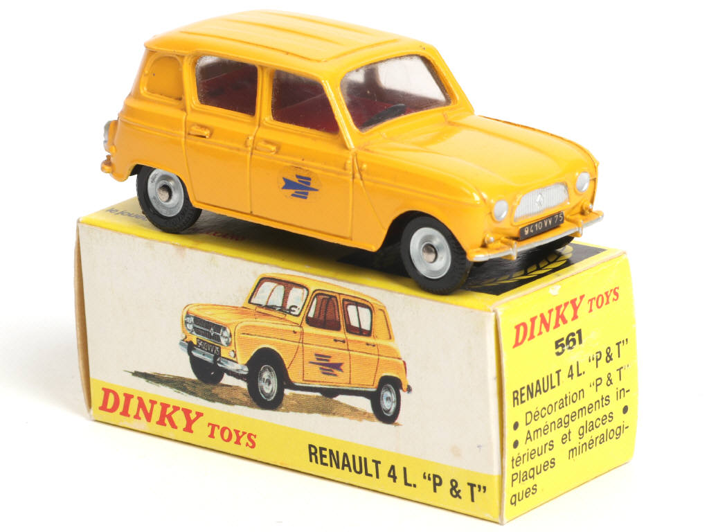Lot 215 - DINKY TOYS (FRANCE) (1)