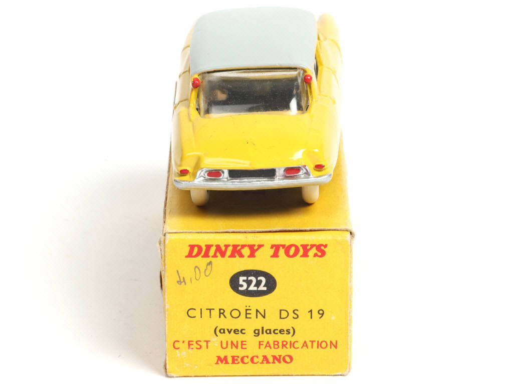 Lot 184 - DINKY TOYS (FRANCE) (1)