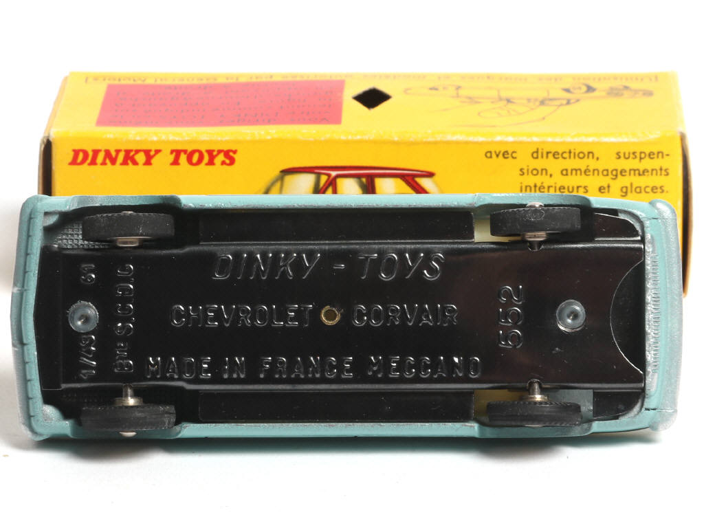 Lot 301 - DINKY TOYS (FRANCE) (1)