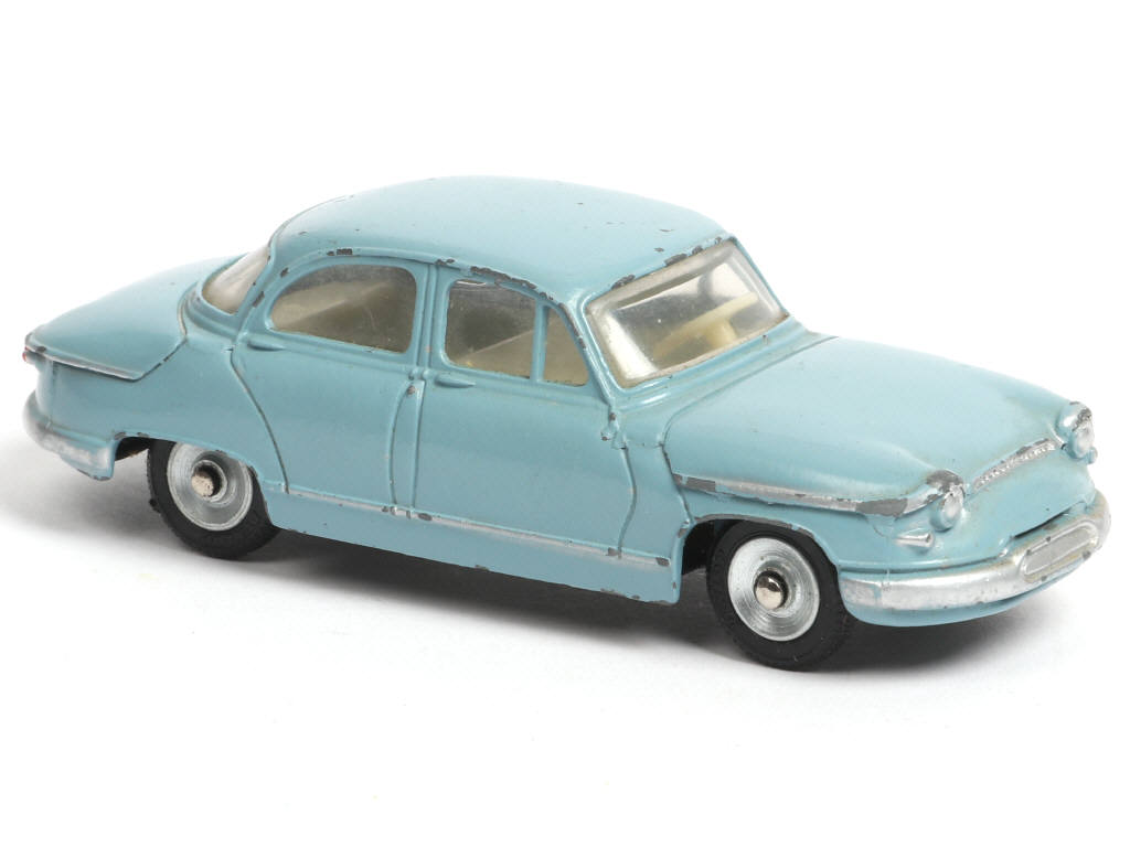 Lot 176 - DINKY TOYS (FRANCE) (1)