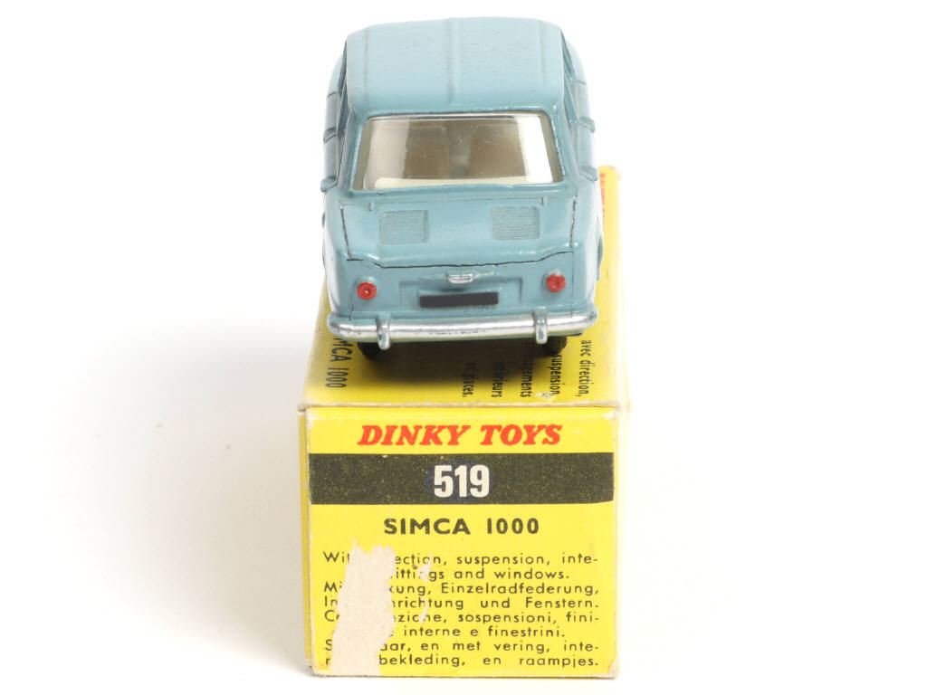 Lot 226 - DINKY TOYS (FRANCE) (1)