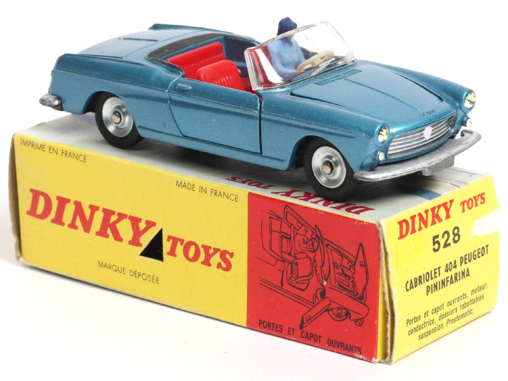 Lot 237 - DINKY TOYS (FRANCE) (1)