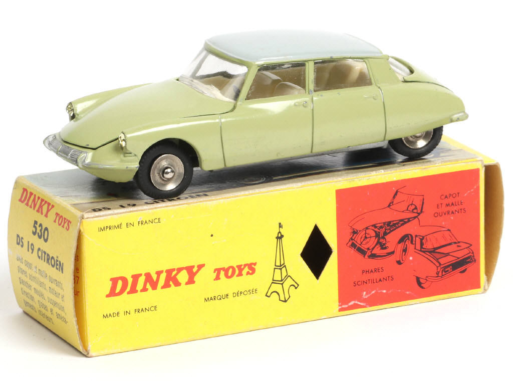 Lot 256 - DINKY TOYS (FRANCE) (1)