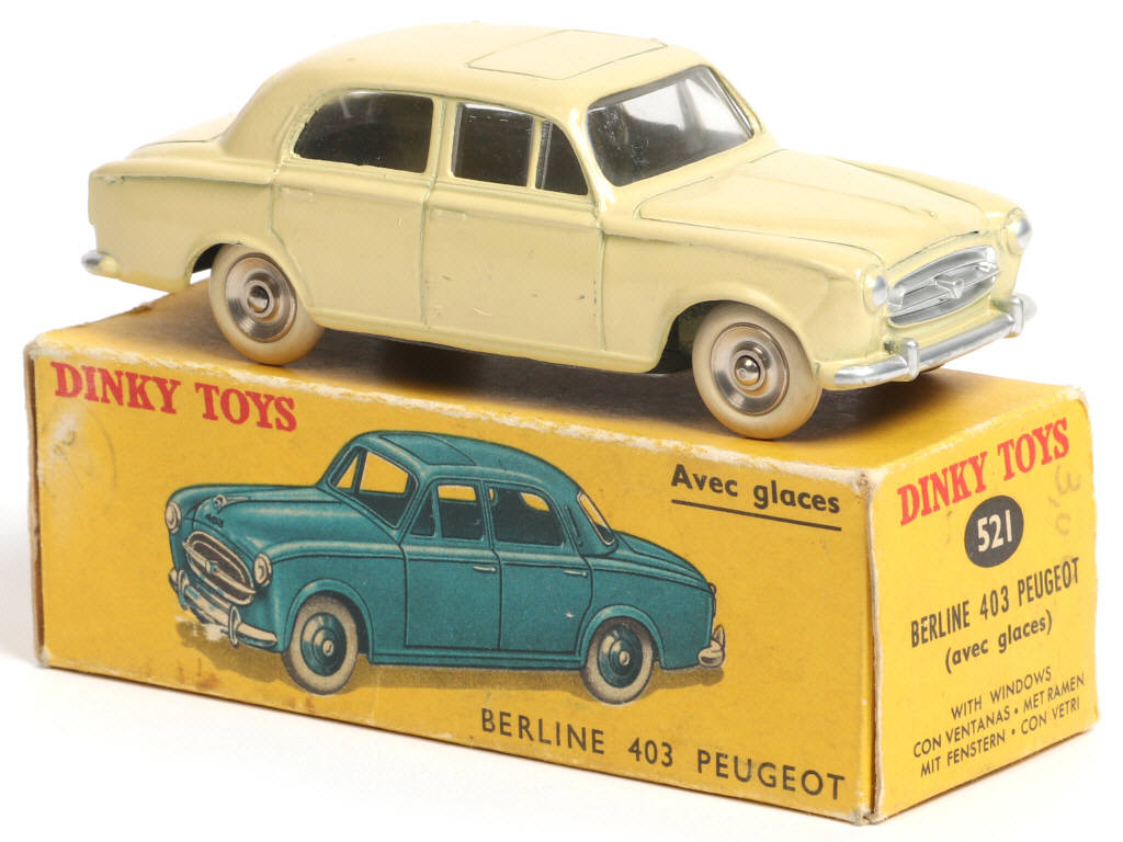Lot 183 - DINKY TOYS (FRANCE) (1)