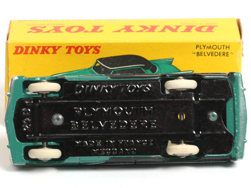 Lot 187 - DINKY TOYS (FRANCE) (1)