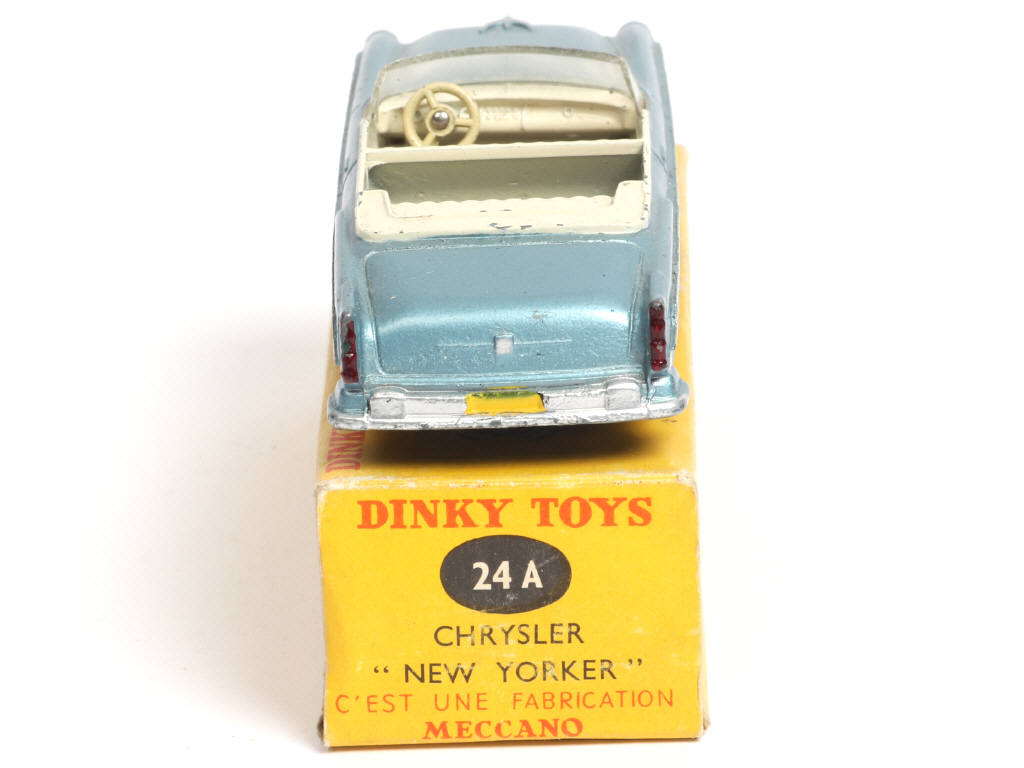 Lot 181 - DINKY TOYS (FRANCE) (1)
