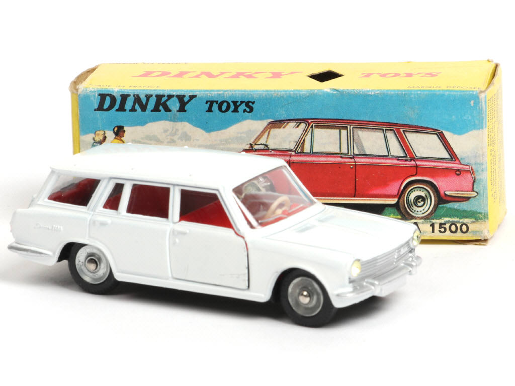 Lot 230 - DINKY TOYS (FRANCE) (1)
