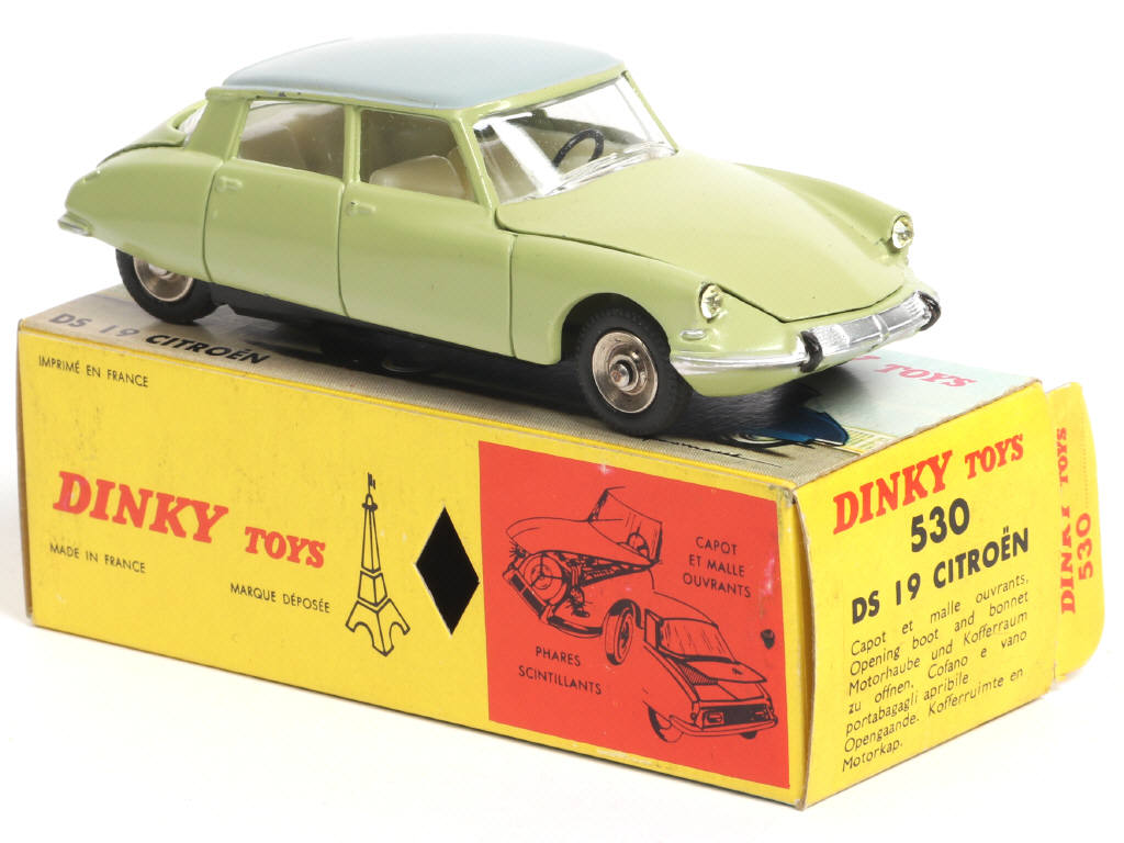 Lot 254 - DINKY TOYS (FRANCE) (1)