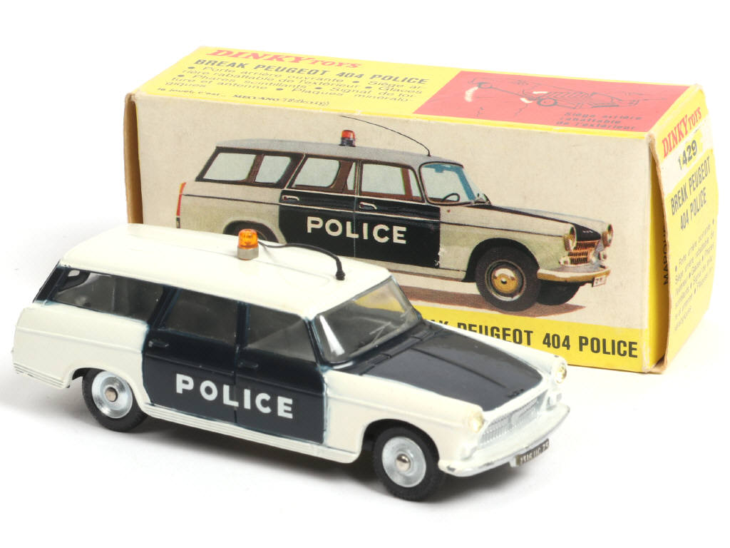 Lot 233 - DINKY TOYS (FRANCE) (1)