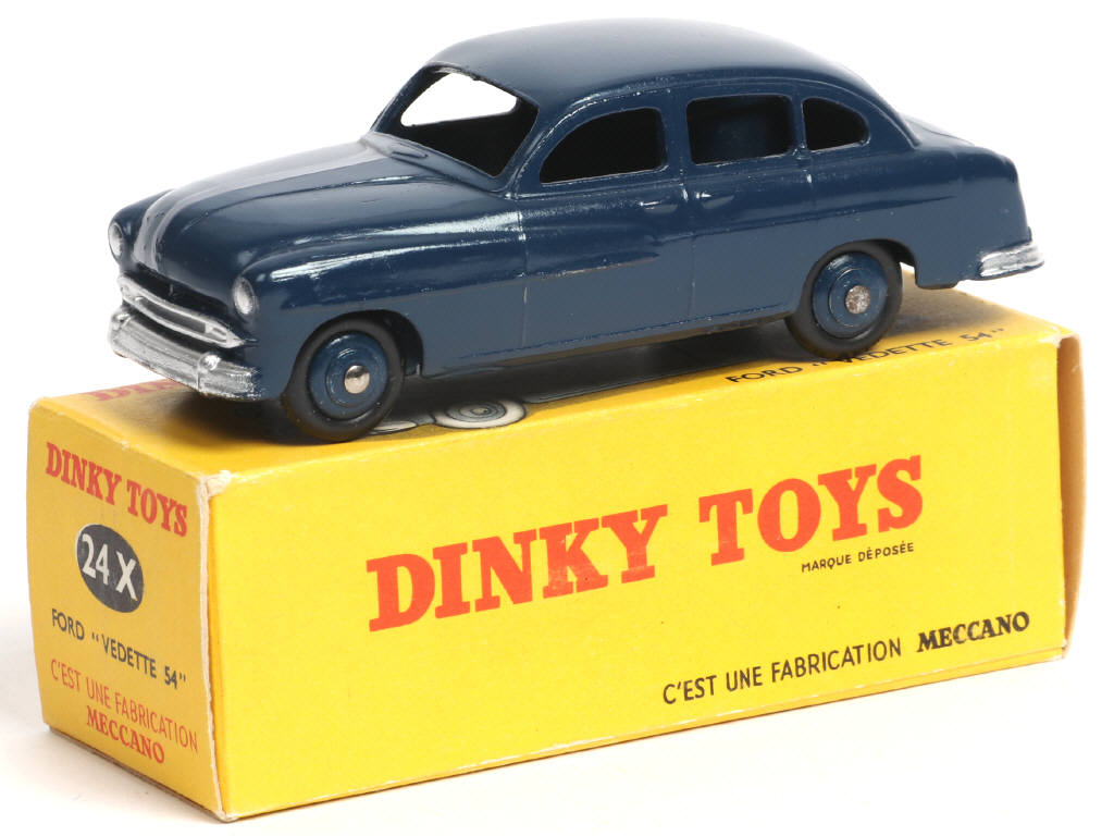Lot 205 - DINKY TOYS (FRANCE) (1)