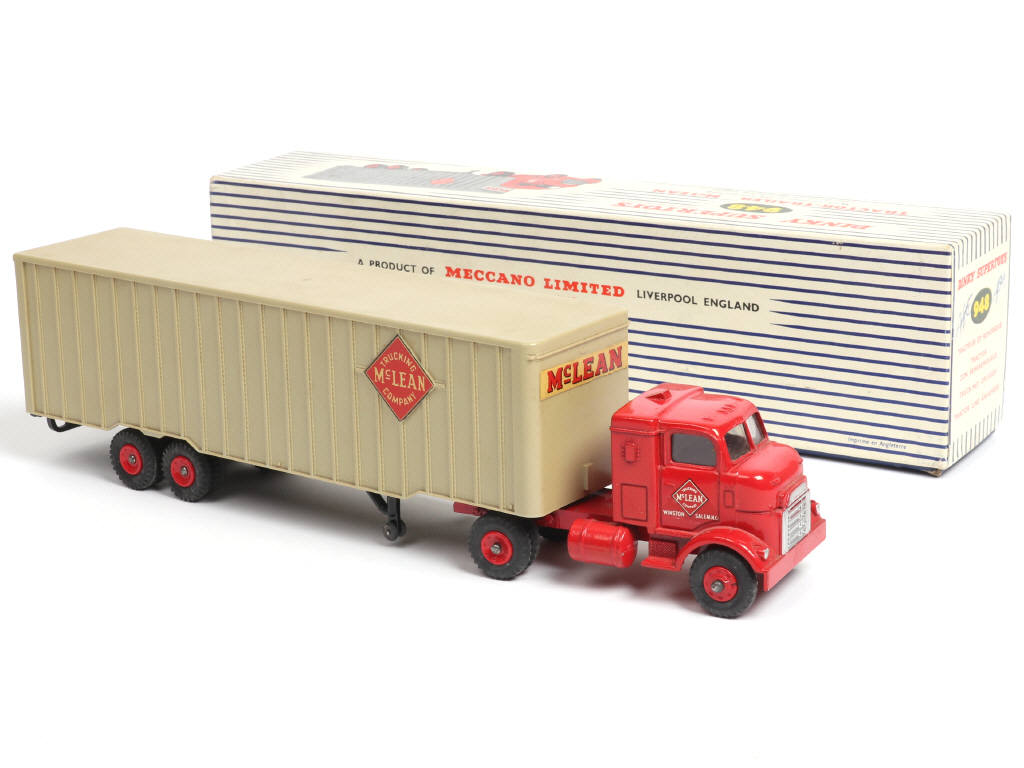 Lot 565 - DINKY TOYS (GB) (1)