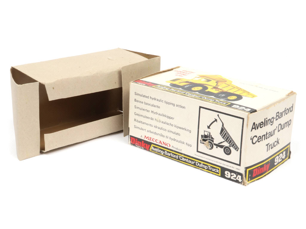 Lot 254 - DINKY TOYS (GB) (1)