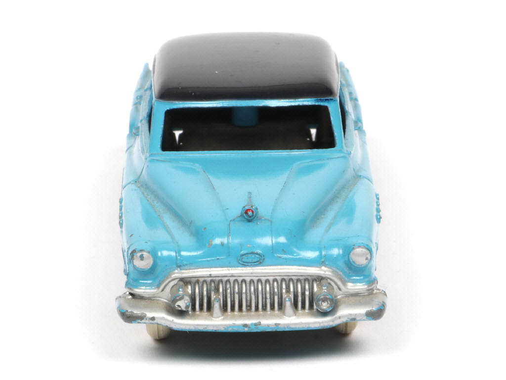 Lot 206 - DINKY TOYS (FRANCE) (1)