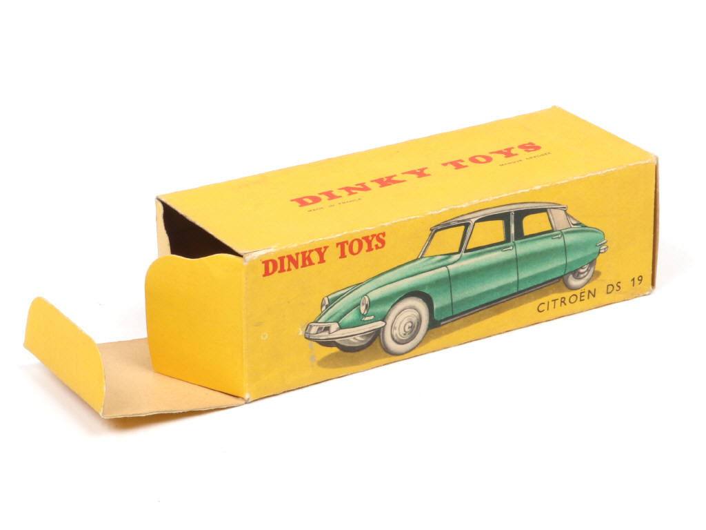 Lot 204 - DINKY TOYS (FRANCE) (1)