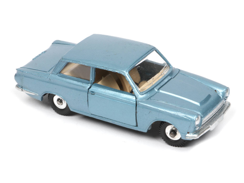 Lot 124 - DINKY TOYS (GB) (1)