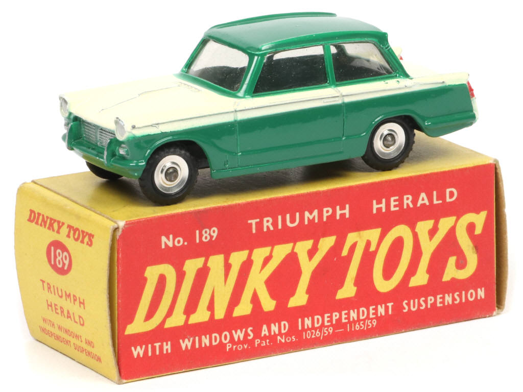 Lot 205 - DINKY TOYS (GB) (1)