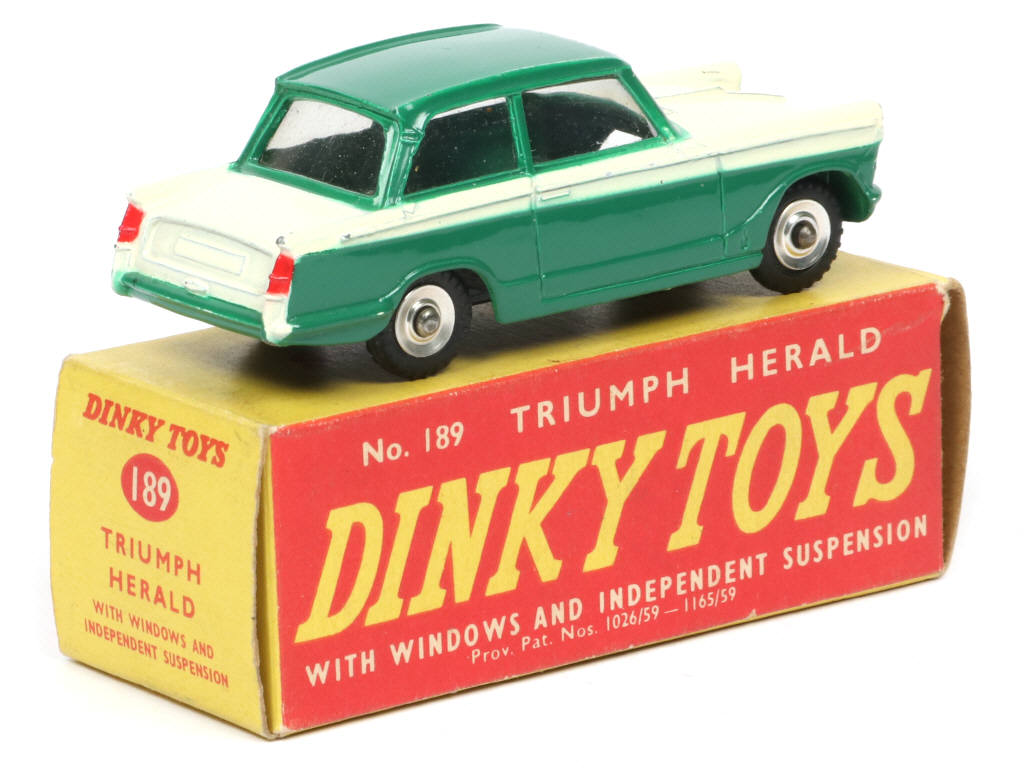 Lot 205 - DINKY TOYS (GB) (1)