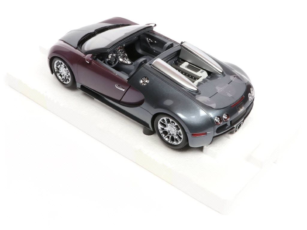 Lot 10 - MINICHAMPS (ALLEMAGNE) (1)