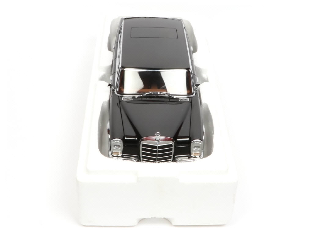 Lot 68 - AUTOART (ALLEMAGNE) (1)