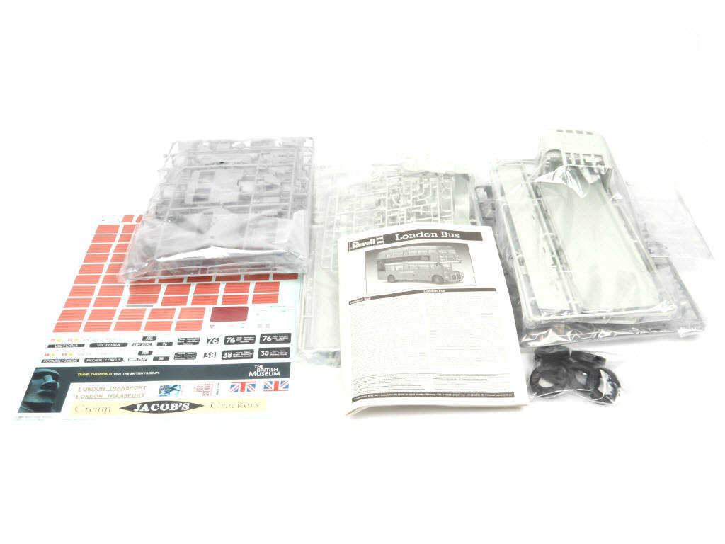 Lot 86 - REVELL (ALLEMAGNE) (1)