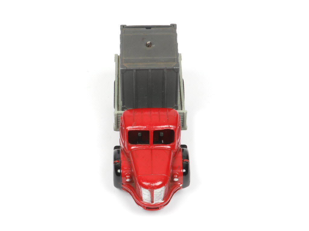 Lot 211 - DINKY TOYS (FRANCE) (1)