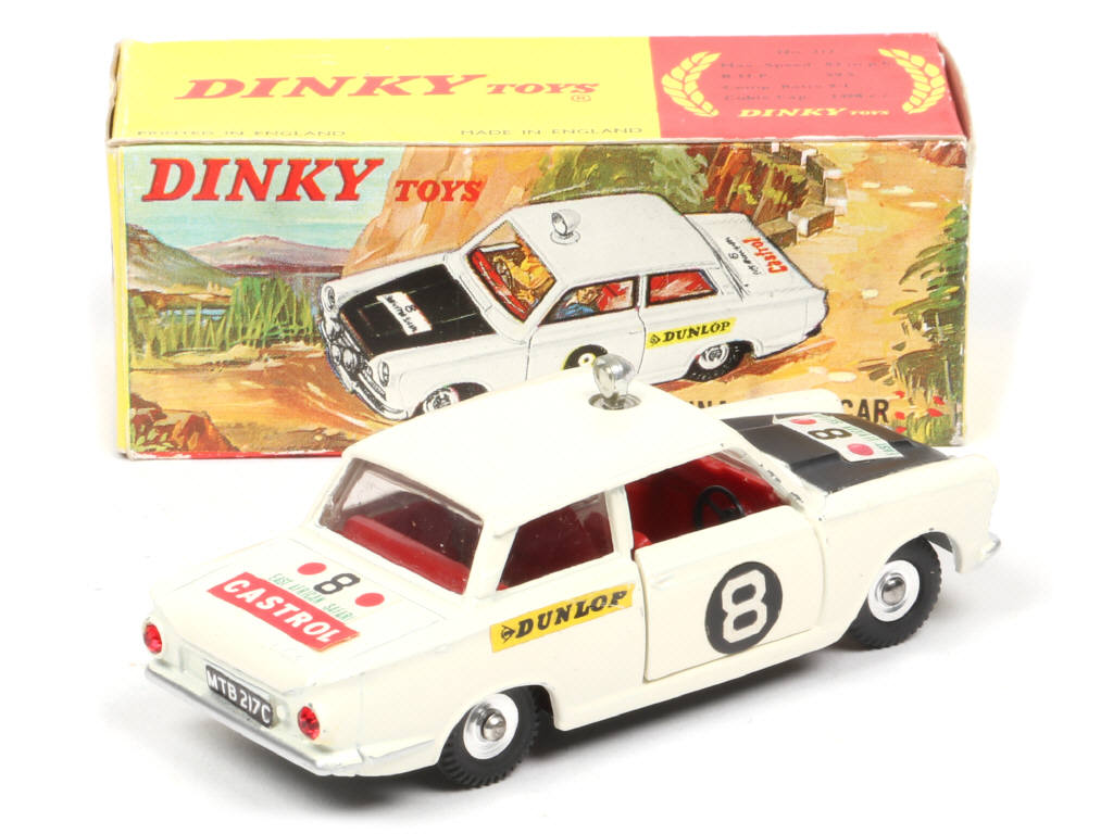 Lot 288 - DINKY TOYS (GB) (1)