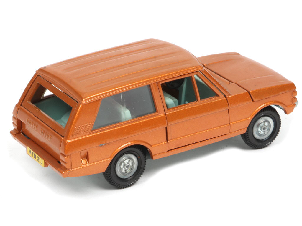 Lot 283 - DINKY TOYS (GB) (1)
