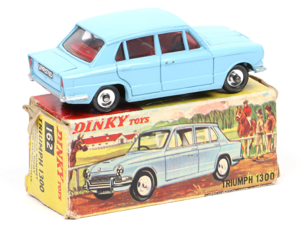 Lot 274 - DINKY TOYS (GB) (1)