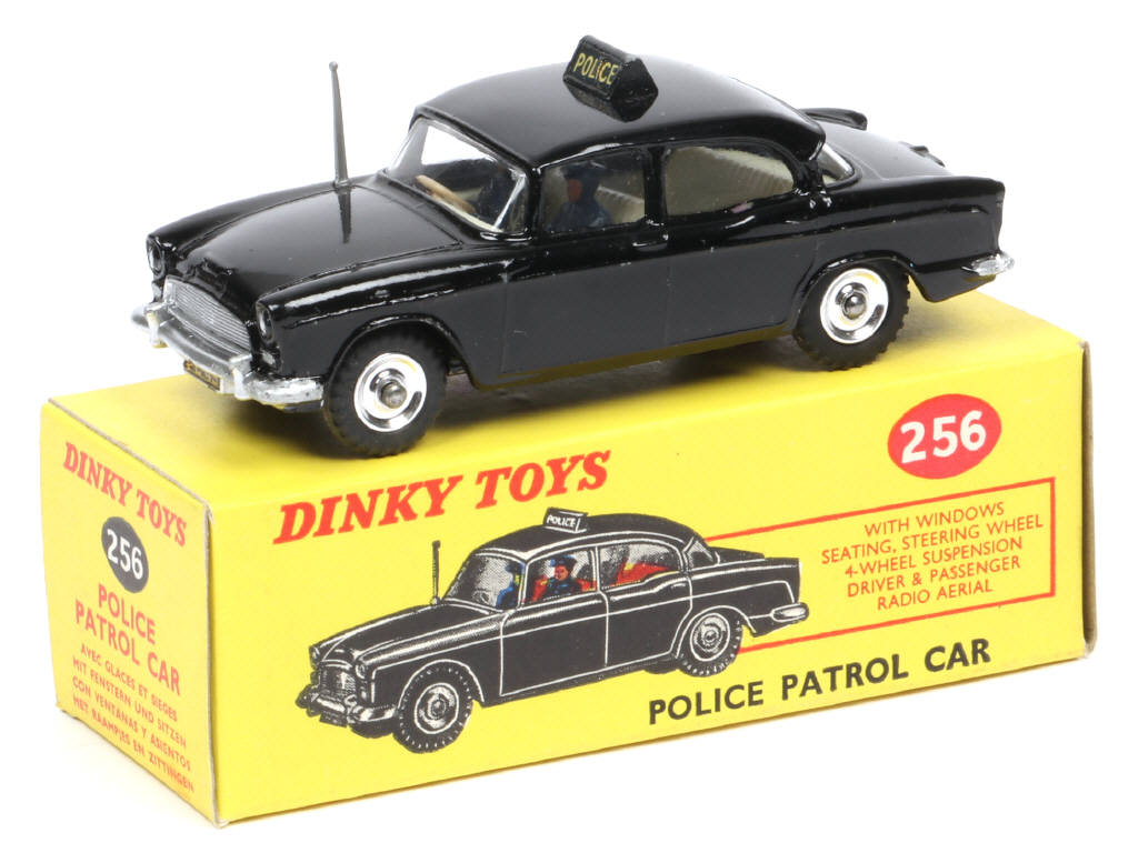 Lot 295 - DINKY TOYS (GB) (1)