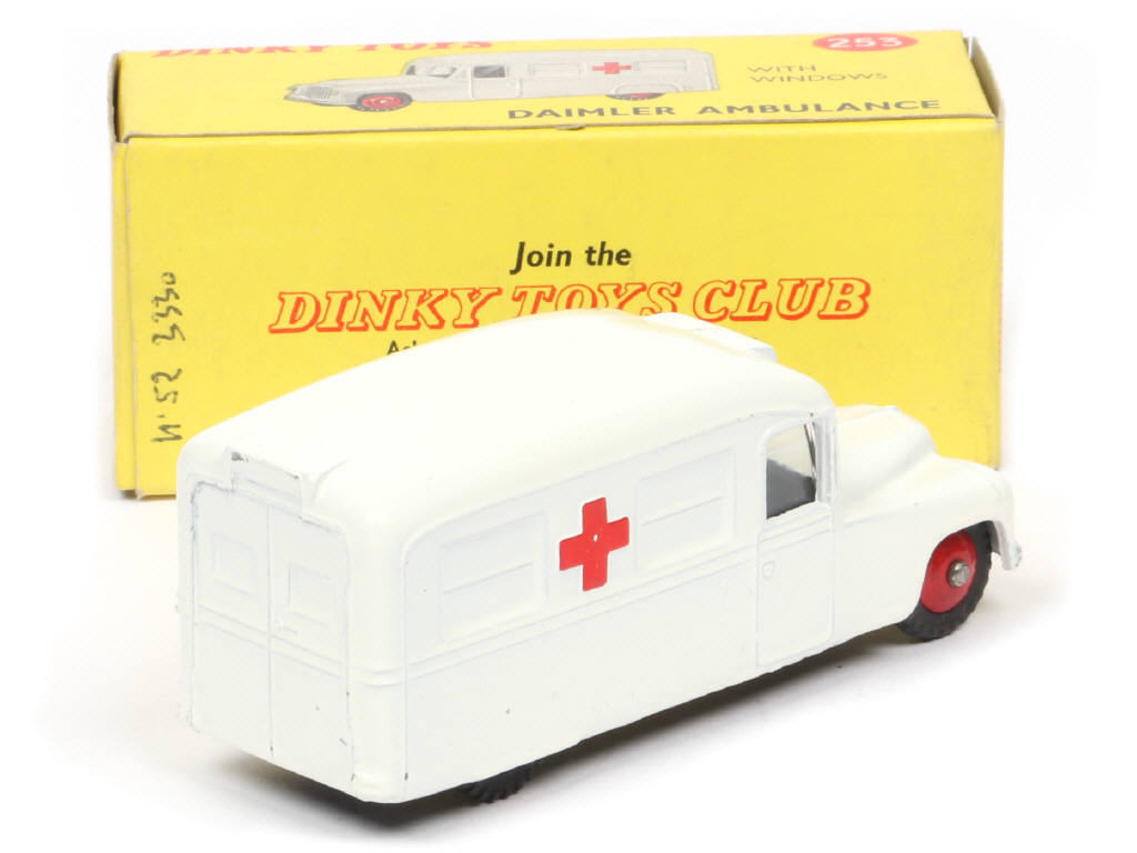 Lot 293 - DINKY TOYS (GB) (1)